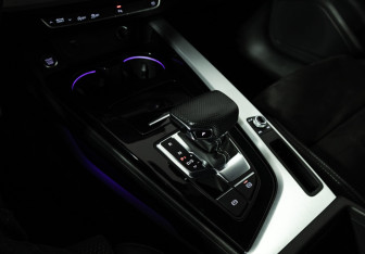 Подержанный автомобиль Audi A4 Sedan 2021 года (17 фото)