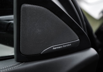 Подержанный автомобиль BMW X6 2024 года (29 фото)