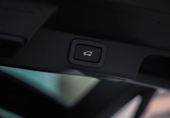 Подержанный автомобиль Land Rover Range Rover Sport 2020 года (37 фото)