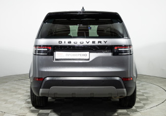 Подержанный автомобиль Land Rover Discovery 2020 года (6 фото)