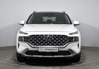 Подержанный автомобиль Hyundai Santa Fe 2021 года (2 фото)