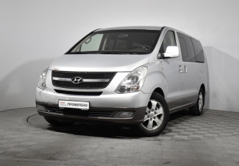 Подержанный автомобиль Hyundai Grand Starex 2010 года (1 фото)