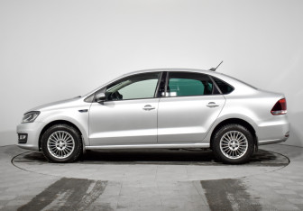 Подержанный автомобиль Volkswagen Polo Sedan 2019 года (8 фото)