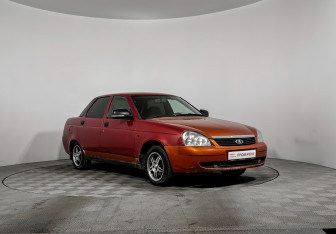 Подержанный автомобиль LADA (ВАЗ) Priora Sedan 2007 года (3 фото)