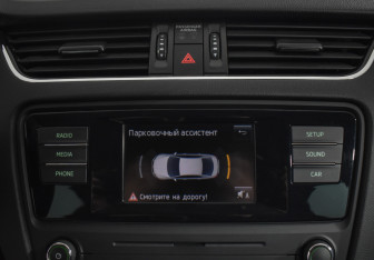 Подержанный автомобиль Skoda Octavia Liftback 2015 года (16 фото)