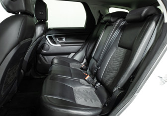 Подержанный автомобиль Land Rover Discovery Sport 2015 года (10 фото)