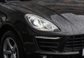 Подержанный автомобиль Porsche Macan 2018 года (11 фото)