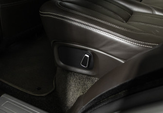 Подержанный автомобиль Land Rover Range Rover 2014 года (25 фото)