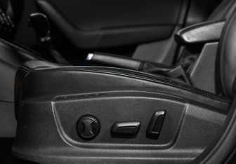 Подержанный автомобиль Skoda Octavia Liftback 2016 года (12 фото)