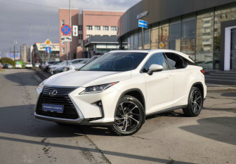 Подержанный автомобиль Lexus RX 2019 года (1 фото)
