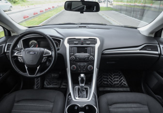 Подержанный автомобиль Ford Mondeo Sedan 2018 года (11 фото)