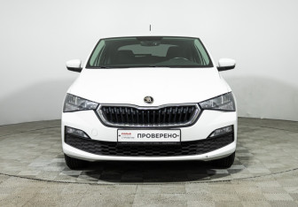 Подержанный автомобиль Skoda Rapid Liftback 2020 года (2 фото)