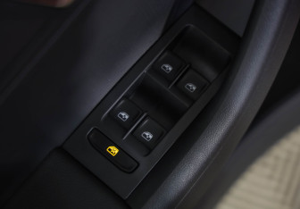 Подержанный автомобиль Skoda Rapid Liftback 2021 года (20 фото)