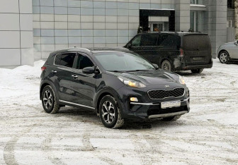 Подержанный автомобиль Kia Sportage 2019 года (3 фото)