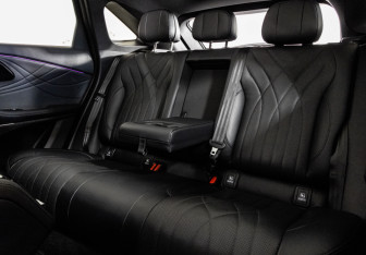 Подержанный автомобиль Exeed RX 2023 года (27 фото)