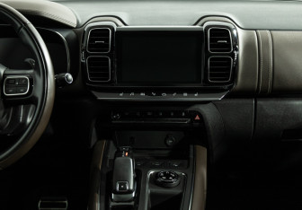 Подержанный автомобиль Citroen C5 Aircross 2020 года (14 фото)