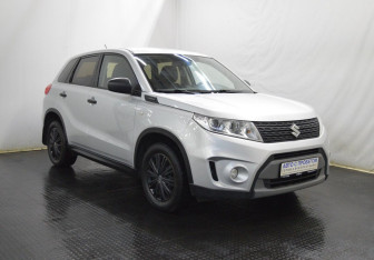 Подержанный автомобиль Suzuki Vitara 2017 года (3 фото)