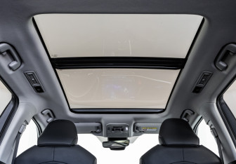 Подержанный автомобиль Toyota Highlander 2025 года (37 фото)