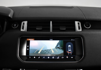 Подержанный автомобиль Land Rover Range Rover Sport 2017 года (18 фото)