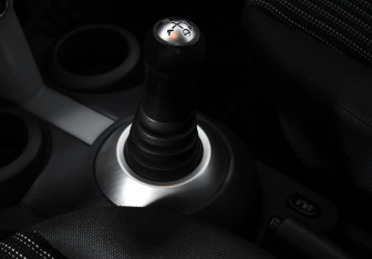 Подержанный автомобиль Mitsubishi Colt Hatchback 2007 года (11 фото)