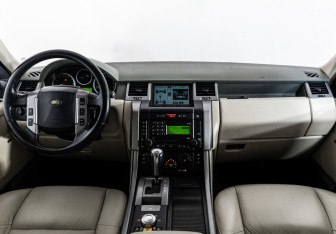 Подержанный автомобиль Land Rover Range Rover Sport 2007 года (10 фото)