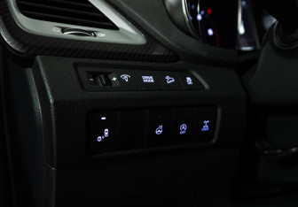 Подержанный автомобиль Hyundai Santa Fe 2017 года (18 фото)