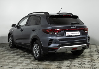 Подержанный автомобиль Kia Rio Hatchback 2021 года (7 фото)