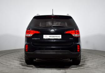 Подержанный автомобиль Kia Sorento 2019 года (6 фото)