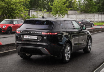 Подержанный автомобиль Land Rover Range Rover Velar 2019 года (6 фото)