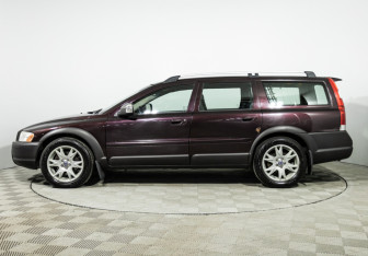 Подержанный автомобиль Volvo XC70 2007 года (8 фото)