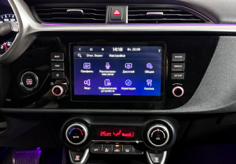 Подержанный автомобиль Kia Rio Sedan 2020 года (17 фото)
