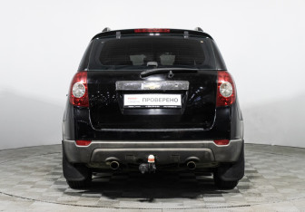 Подержанный автомобиль Chevrolet Captiva 2007 года (6 фото)