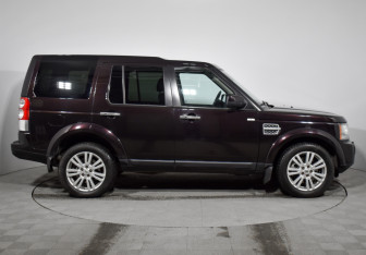 Подержанный автомобиль Land Rover Discovery 2010 года (4 фото)