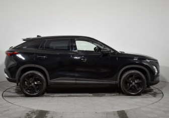 Подержанный автомобиль Omoda C5 2023 года (4 фото)