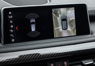 Подержанный автомобиль BMW X5 2016 года (20 фото)