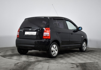Подержанный автомобиль Kia Picanto 2007 года (5 фото)
