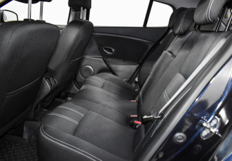 Подержанный автомобиль Renault Megane Hatchback 2013 года (12 фото)