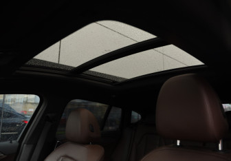 Подержанный автомобиль BMW X4 2021 года (33 фото)