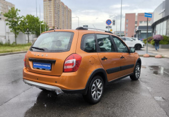 Подержанный автомобиль LADA (ВАЗ) Granta Wagon 2021 года (4 фото)