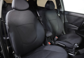 Подержанный автомобиль Hyundai Solaris Sedan 2016 года (17 фото)