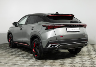 Подержанный автомобиль Omoda C5 2024 года (7 фото)