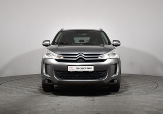 Подержанный автомобиль Citroen C4 Aircross 2012 года (2 фото)