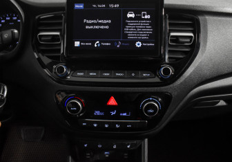 Подержанный автомобиль Hyundai Solaris Sedan 2021 года (15 фото)