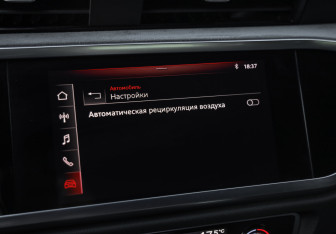 Подержанный автомобиль Audi Q3 2019 года (19 фото)