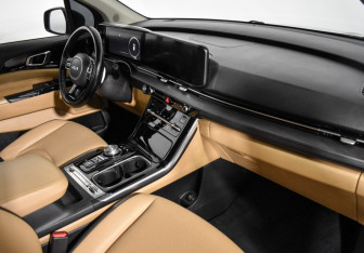 Подержанный автомобиль Kia Carnival 2021 года (17 фото)