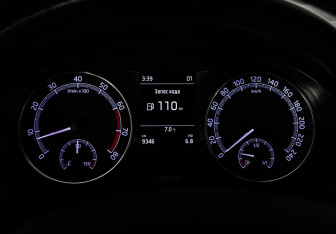 Подержанный автомобиль Skoda Rapid Liftback 2018 года (20 фото)