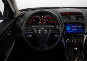 Подержанный автомобиль Mazda 6 Sedan 2010 года (10 фото)