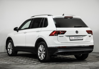 Подержанный автомобиль Volkswagen Tiguan 2018 года (7 фото)