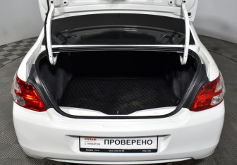 Подержанный автомобиль Peugeot 301 2013 года (18 фото)