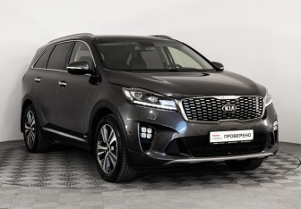 Подержанный автомобиль Kia Sorento 2018 года (3 фото)